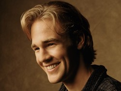 Bintang Dawsons Creek, James Van Der Beek, Meninggal karena Kanker Usus Besar