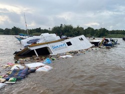 KM Dahliya F3 Tenggelam di Sungai Mahakam gegara Kelebihan Muatan
