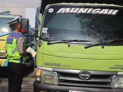 Polresta Serang Gelar Operasi Keselamatan Maung 2026, Truk Pasir ODOL Ditilang