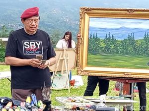 SBY Melukis di Merbabu Magelang Saat Berkabut: Ngejar Detail Mboten Saged
