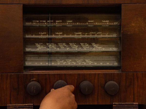 Putar Kenangan, Pameran Radio Antik Hadir di Bandung