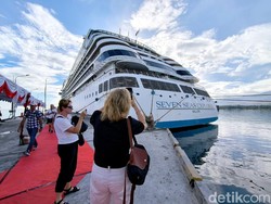 Shelter Cruise Celukan Bawang Mulai Beroperasi, Seven Seas Explorer Perdana
