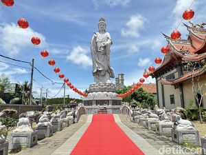 Vihara Satya Dharma Bersolek Jelang Imlek, Umat Diprediksi Naik 10-20 Kali Lipat