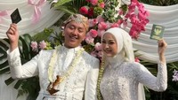 Viral Pernikahan Sederhana Gen Z, Tanpa Musik & Jamuan Mi Instan Jadi Sorotan