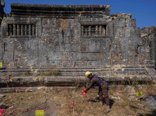 Dampak Bentrokan Thailand-Kamboja, Situs Preah Vihear Rusak