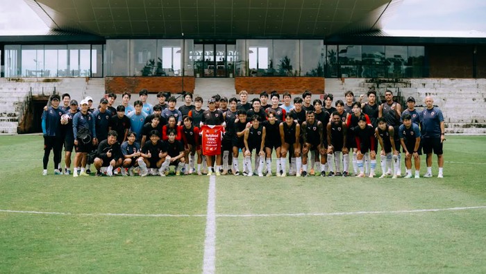 Dua klub asal Korea Selatan latihan di Training Center milik Bali United.