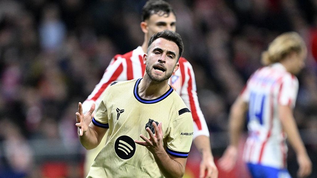 Bek Barcelona Eric Garcia saat berlaga melawan Atletico Madrid. Foto: Anadolu via Getty Images/Anadolu