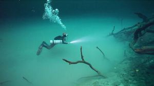 Foto yang Bikin Kamu Takut dengan Laut, Banyak Hal Misterius