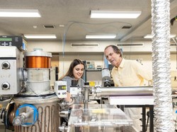 Mahasiswa Ini Bikin Mini Alam Semesta di Lab, Ungkap Cikal Bakal Sebelum Ada Bumi