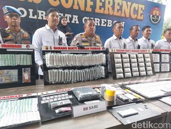 Jalan Pintas 5 Pria Cirebon Berujung Petaka, Ditangkap gegara Narkoba