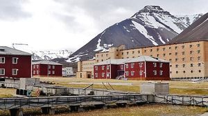 Penampakan Kota Mati Bekas Tambang yang Ada di Ujung Dunia