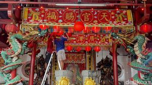 Melihat Klenteng Cokro Surabaya Sambut Imlek 2577 Kongzili