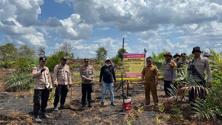 Polres Siak Tangkap Pembakar 10 Hektare Lahan di Sungai Apit