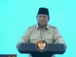 Prabowo Puji Kapolri Tak Cuma Jalankan Tugas Pokok tapi Peka Kebutuhan Rakyat