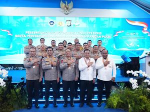 9 Kapolres Terima Tanda Kehormatan Satyalancana Wira Karya dari Prabowo
