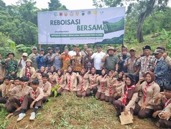 Perkuat Mitigasi Banjir, 20 Ribu Pohon Ditanam di Banyuwangi