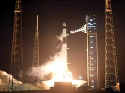 Video Detik-detik SpaceX Crew-12 NASA Meluncur ke Luar Angkasa