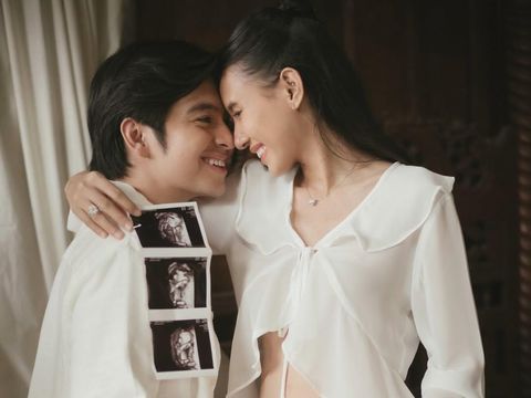 Angga Yunanda dan Shenina Cinnamon