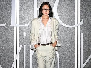 Bukan Baju Mahal, 7 Perpaduan Warna Ini Kunci Tampil Expensive Look