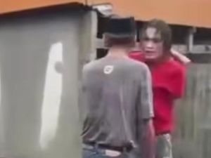 Maling di Biringkanaya Makassar Diamuk Massa Usai Kepergok Bobol Rumah