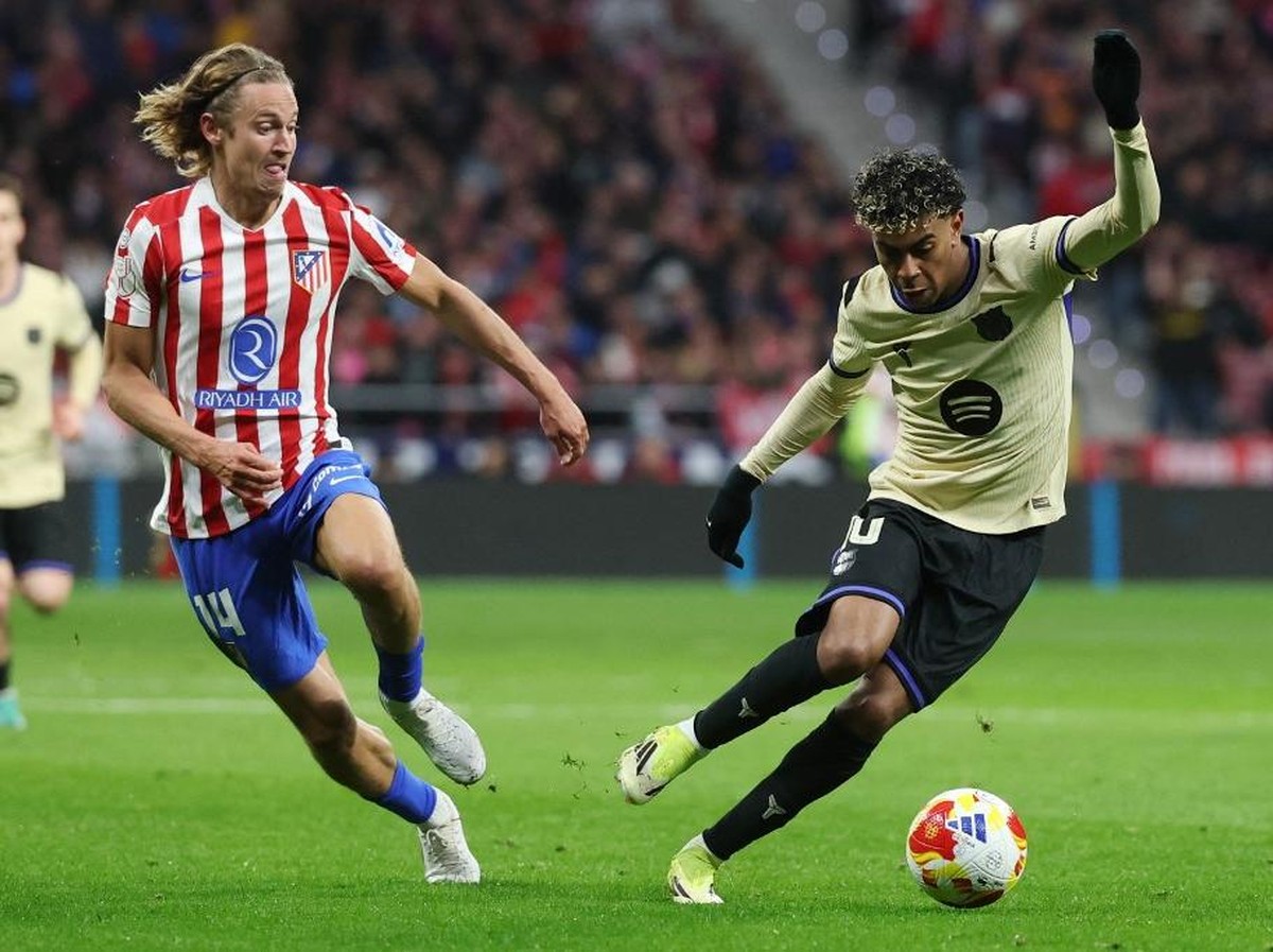 Marco Llorente menegaskan Atletico Madrid bermain gila menang besar atas Barcelona. (Foto: AFP/PIERRE-PHILIPPE MARCOU)