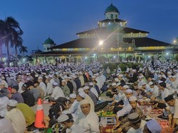 Gelaran Khidmat Haul Guru Zuhdi ke-6, Perkiraan 1,2 Juta Jemaah Hadir