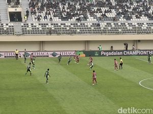 Babak Pertama, PSS Sleman Vs Deltras FC Sama Kuat 0-0