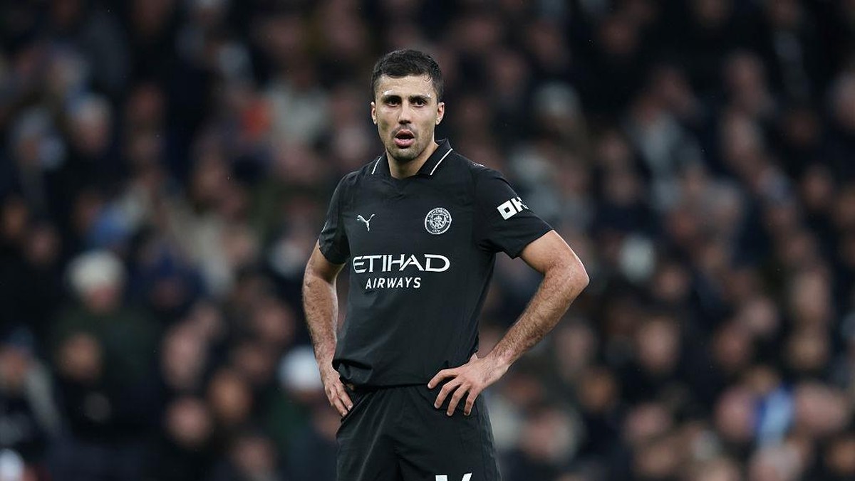 Rodri saat berlaga melawan Spurs pada 1 Februari lalu. Foto: CameraSport via Getty Images/Rob Newell - CameraSport
