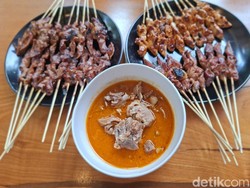 Pencinta Kambing Wajib Coba! Sate Sineureut Hadori Selalu Jadi Rebutan