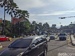 Libur Long Weekend Imlek, Puncak Berlakukan One Way Pagi Ini