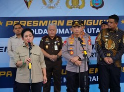 Hadiri Pelepasan 22 Kontainer Bantuan Kemanusiaan Polri, Ketua Komisi IV DPR Apresiasi Polri