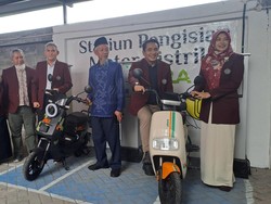 Kurangi Emisi Karbon, Umsura Luncurkan SPKL Berbasis Panel Surya