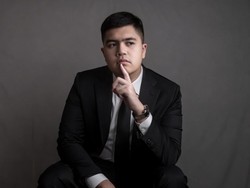 Alonzo Brata Kembali dengan Simple Pleasures