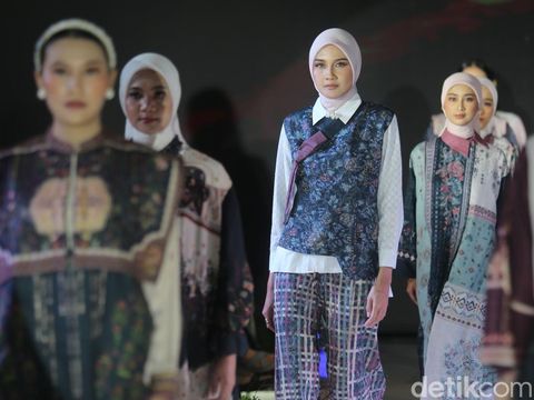 Fashion Show Heart Troops di PIK