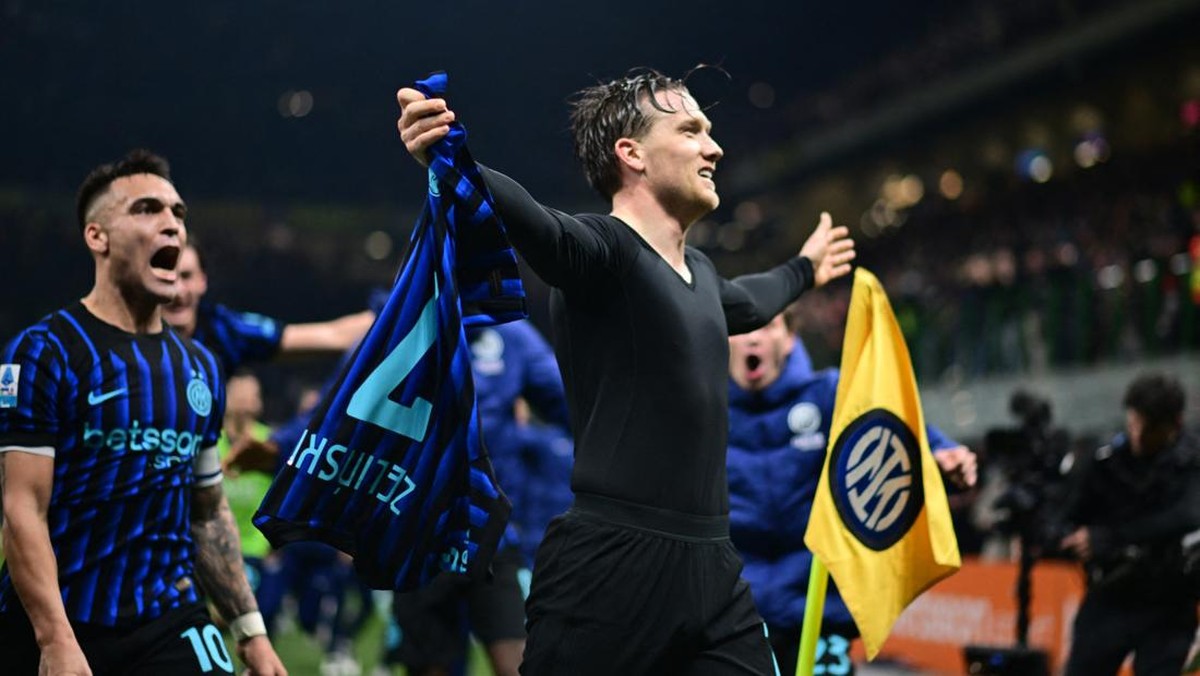 Inter Milan kali ini menangi drama di Derby dItalia. (REUTERS/Daniele Mascolo)