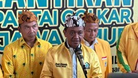 Lagi, Bahlil Tawari Emil Dardak Gabung Partai Golkar