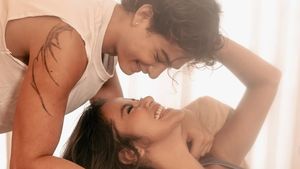 8 Pemotretan Mesra Olla Ramlan & Tristan Molina Untuk Sambut Hari Valentine