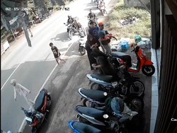 Fakta-fakta Bocah Pasuruan Tewas Ditabrak Mobil Saat Duduk di Atas Motor