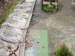 Tembok SMPN 182 Jaksel Roboh, Polisi Selidiki Dugaan Kelalaian