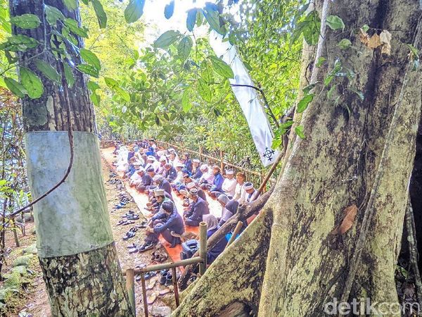 Melihat Tradisi Nadran-Liwet 7 Warna Jelang Ramadan di Ciamis