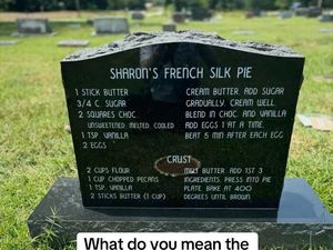 Antimainstream! Wanita Ini Bagikan Resep yang Tertulis di Batu Nisan