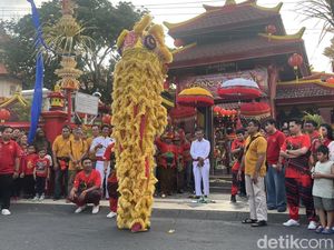 Ritual Tolak Bala Jelang Imlek, Akulturasi Tionghoa-Bali di Kuta