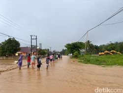 Seluruh Kecamatan di Tapteng Terendam Banjir Usai Hujan, Ada Jembatan Putus