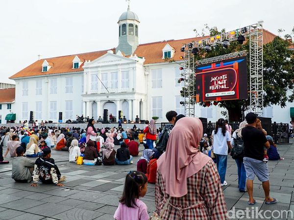 Diserbu Pengunjung, Kota Tua Jakarta Ramai Jelang Jakarta Light Festival