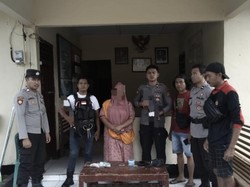 Edarkan Sabu dari Rumah, Emak-emak di Bima Ditangkap Polisi
