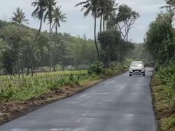 Hampir 10 Tahun Rusak, Jalan Lampon Banyuwangi Kini Mulus
