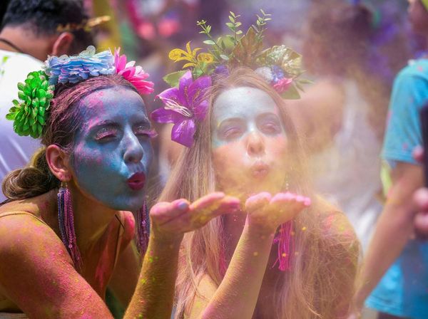 Karnaval Pena de Pavao de Krishna Meriahkan Jalanan Belo Horizonte