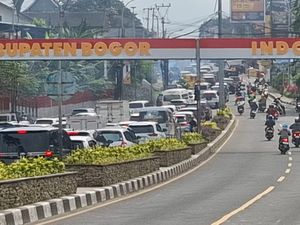 Libur Panjang Imlek, Polisi Terapkan One Way Arah Puncak Bogor Pagi Ini