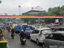 Libur Imlek, Lalin Menuju Puncak Bogor Padat Petang Ini