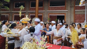 Umat Hindu Juga Punya Tradisi Khusus Syukuran Rumah, Begini Prosesinya